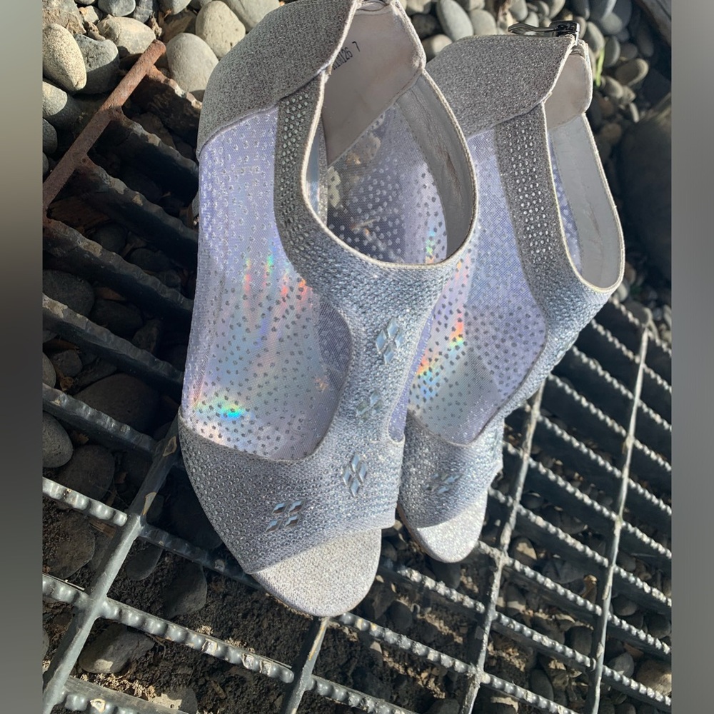 La Rosa Rose sparkly crystal heel size 7